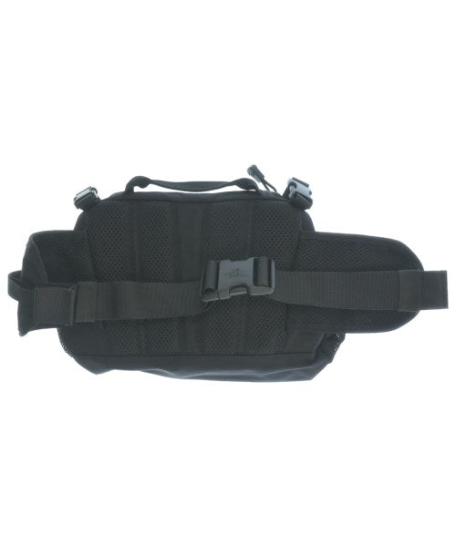 Supreme กระเป๋าสะพาย