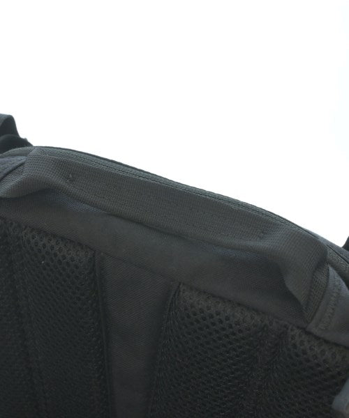 Supreme กระเป๋าสะพาย