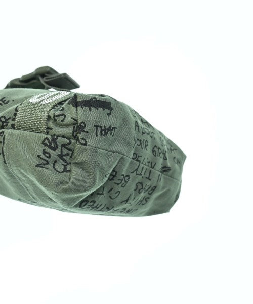 Supreme กระเป๋าสะพาย