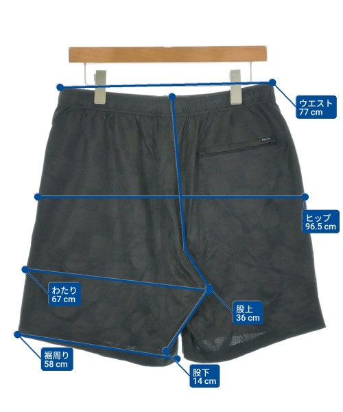 Supreme กางเกงขาสั้น