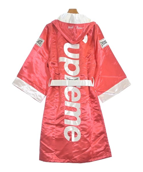 Supreme เสื้อโค้ท อื่น