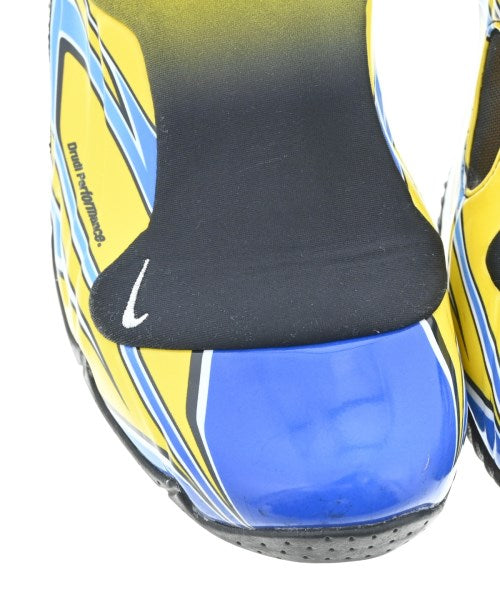 Supreme รองเท้าผ้าใบ