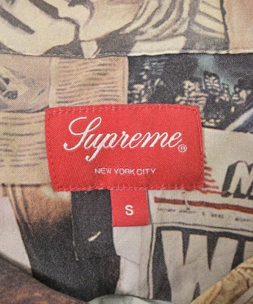 Supreme เสื้อลำลอง