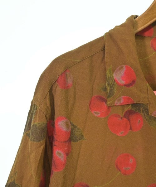 Supreme เสื้อลำลอง