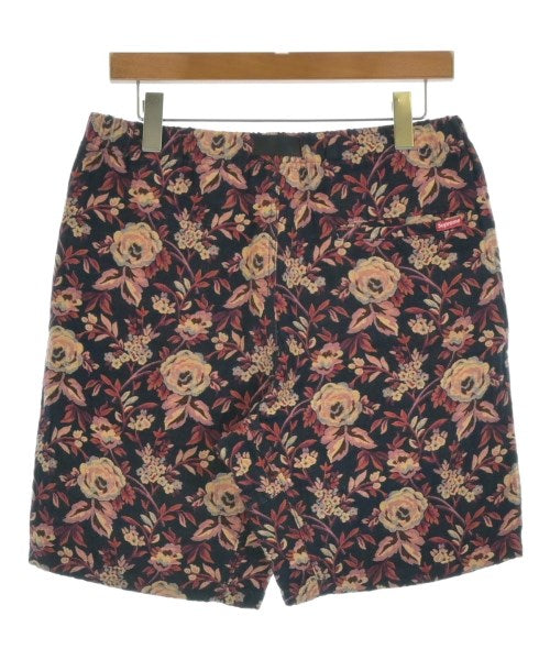 Supreme กางเกงขาสั้น