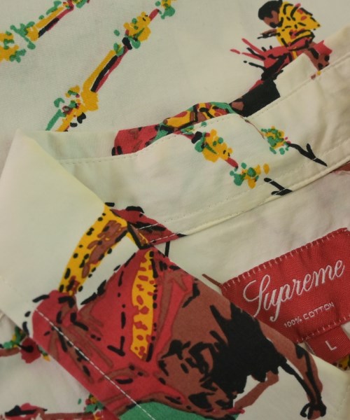 Supreme เสื้อลำลอง