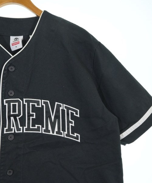 Supreme เสื้อลำลอง