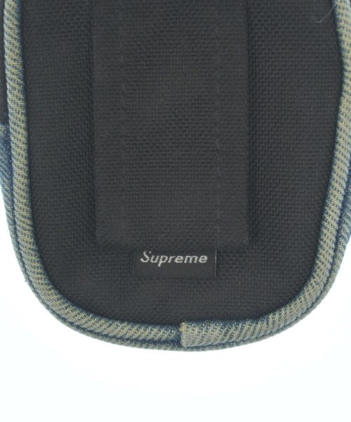 Supreme กระเป๋าสะพาย