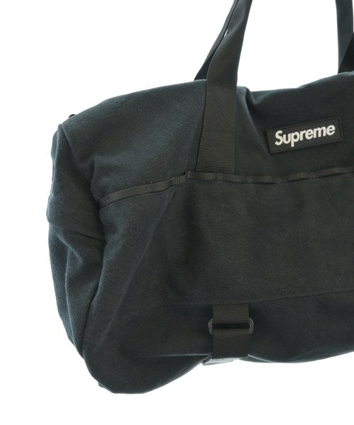 Supreme กระเป๋าใส่อุปกรณ์ขนาดใหญ่