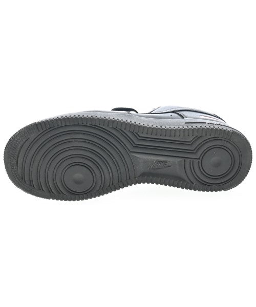 Supreme รองเท้าผ้าใบ