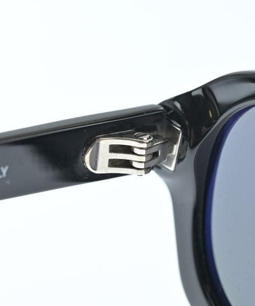 Supreme แว่นกันแดด