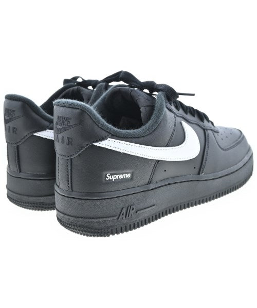 Supreme รองเท้าผ้าใบ