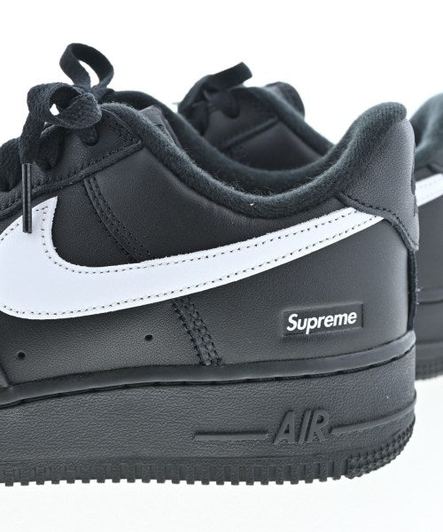 Supreme รองเท้าผ้าใบ