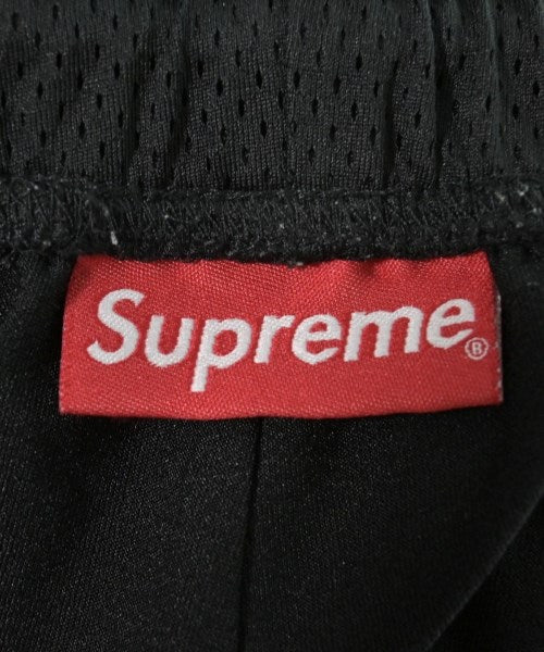 Supreme กางเกงขาสั้น