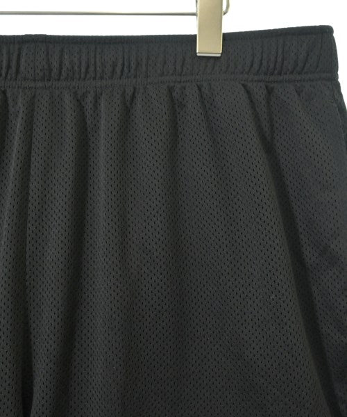 Supreme กางเกงขาสั้น