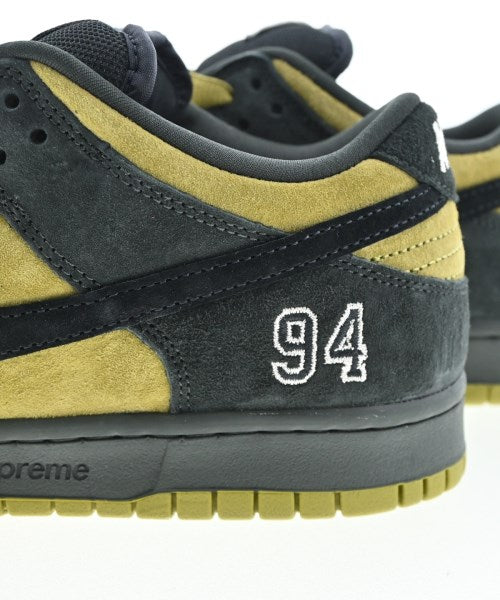 Supreme รองเท้าผ้าใบ