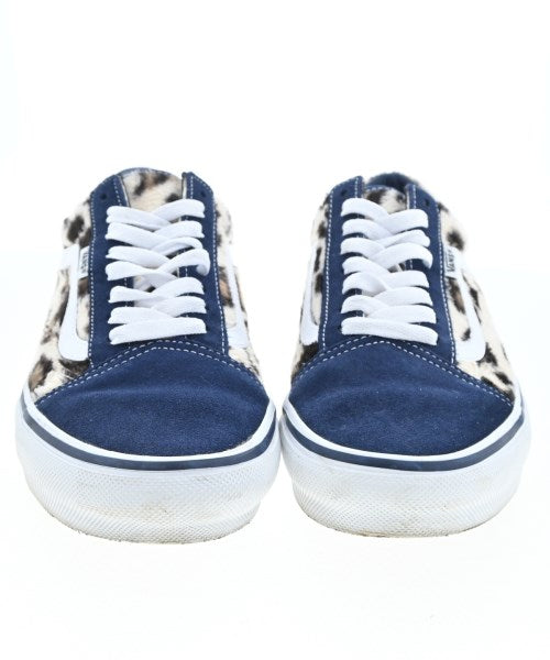 Supreme รองเท้าผ้าใบ