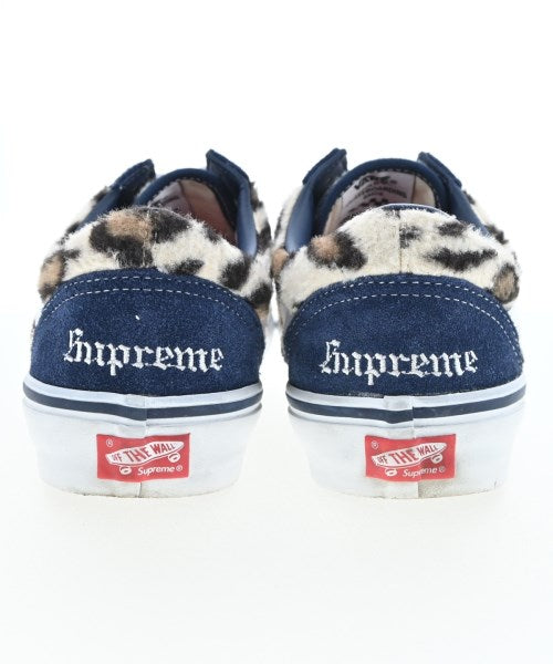 Supreme รองเท้าผ้าใบ