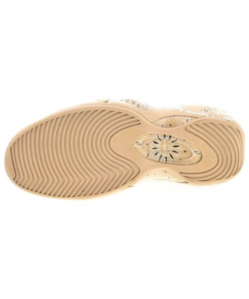 Supreme รองเท้าผ้าใบ