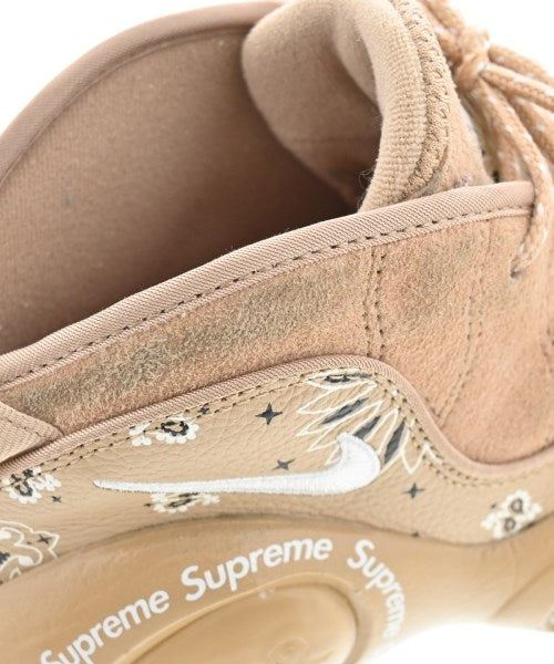 Supreme รองเท้าผ้าใบ