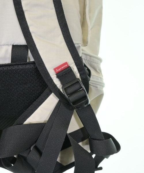Supreme เป้สะพายหลัง