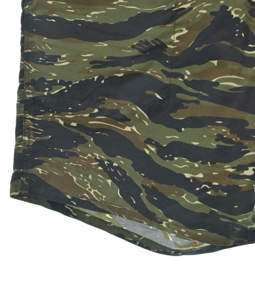 Supreme กางเกงขาสั้น