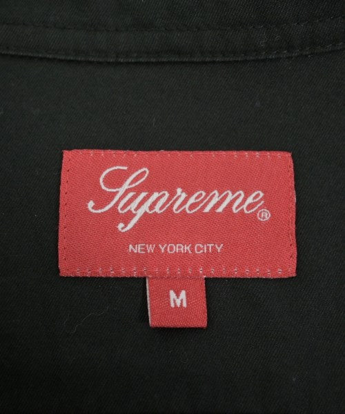 Supreme เสื้อลำลอง