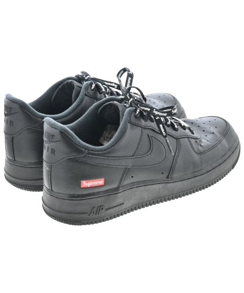 Supreme รองเท้าผ้าใบ