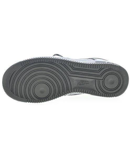 Supreme รองเท้าผ้าใบ