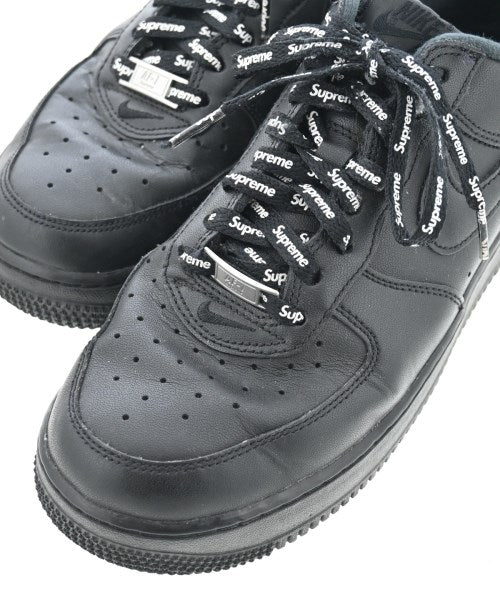 Supreme รองเท้าผ้าใบ