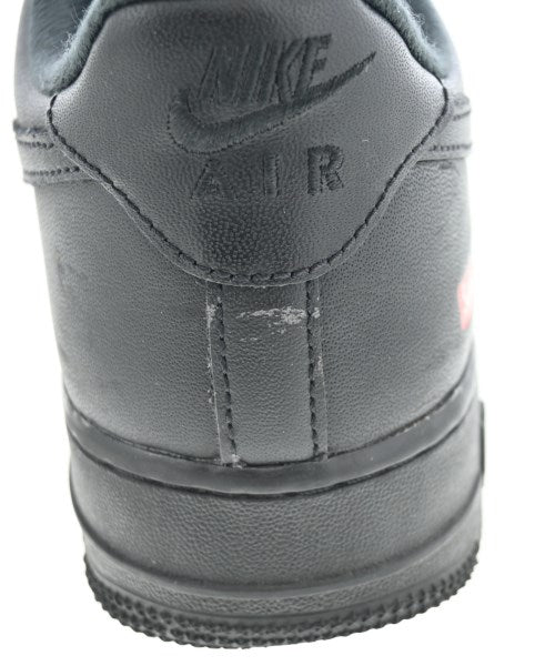 Supreme รองเท้าผ้าใบ