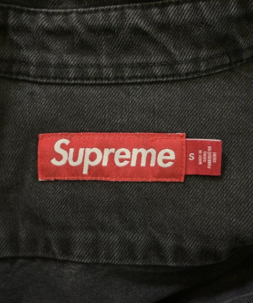 Supreme เสื้อลำลอง