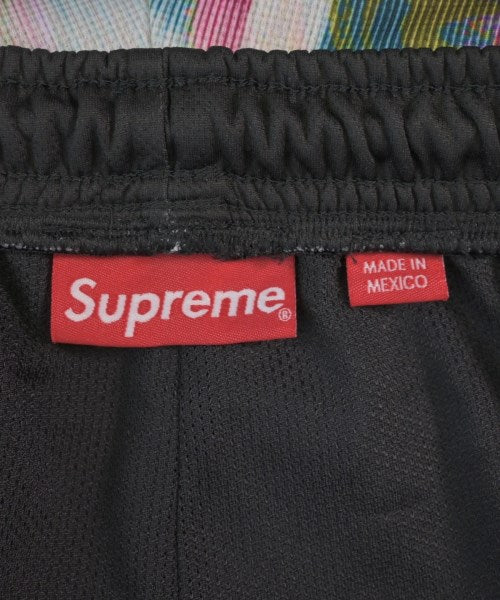 Supreme กางเกงขาสั้น