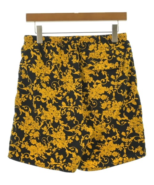 Supreme กางเกงขาสั้น