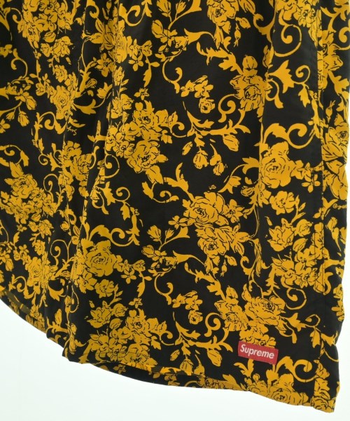 Supreme กางเกงขาสั้น