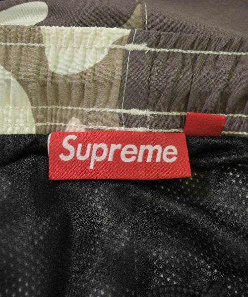 Supreme กางเกงขาสั้น