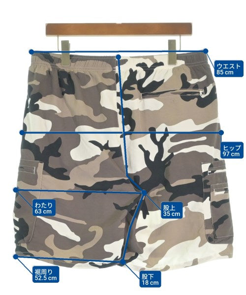 Supreme กางเกงขาสั้น