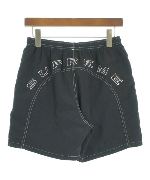 Supreme กางเกงขาสั้น