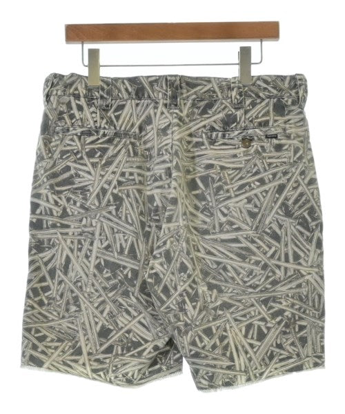 Supreme กางเกงขาสั้น