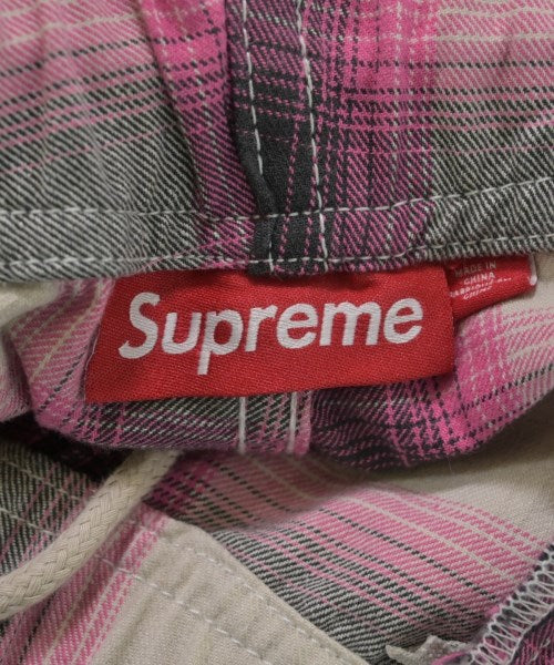 Supreme กางเกงขาสั้น