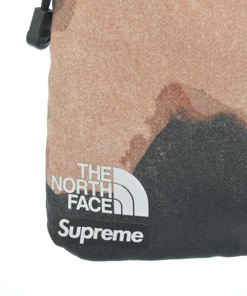 Supreme กระเป๋า อื่น