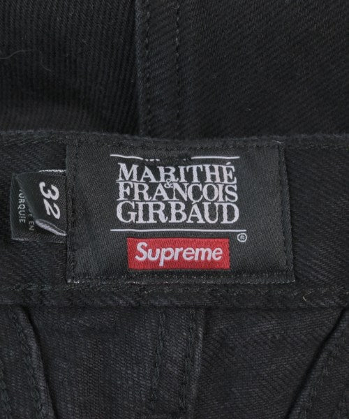 Supreme กางเกงขาสั้น