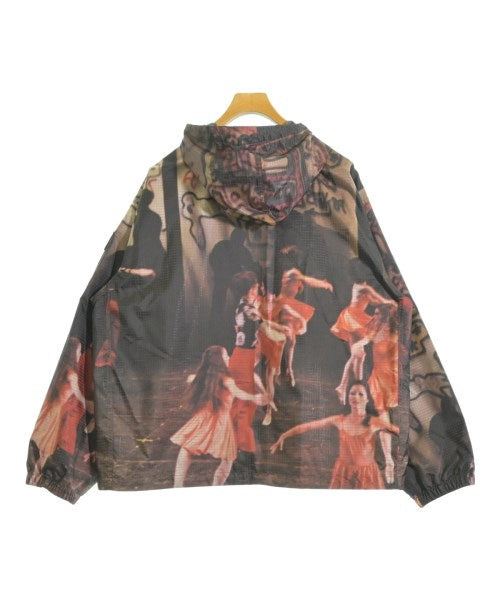 Supreme เสื้อพาร์กาภูเขา