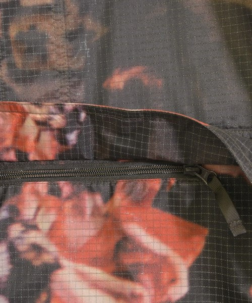 Supreme เสื้อพาร์กาภูเขา