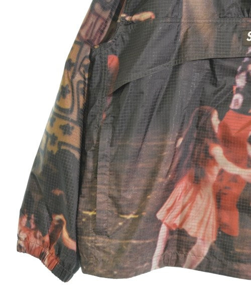 Supreme เสื้อพาร์กาภูเขา