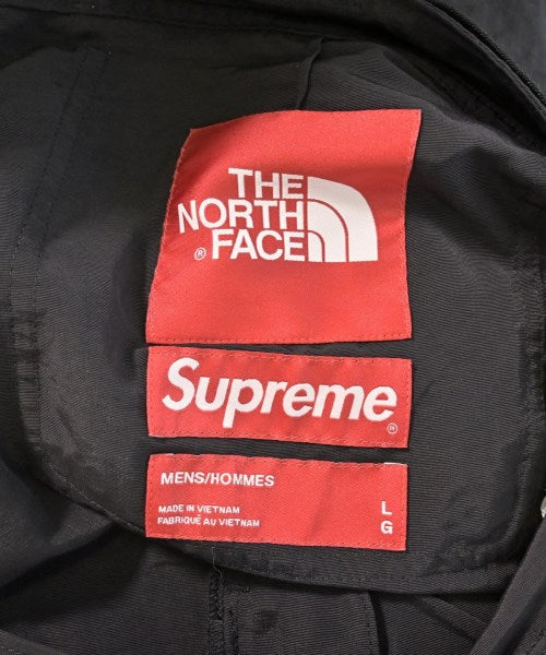 Supreme กางเกงขาสั้น