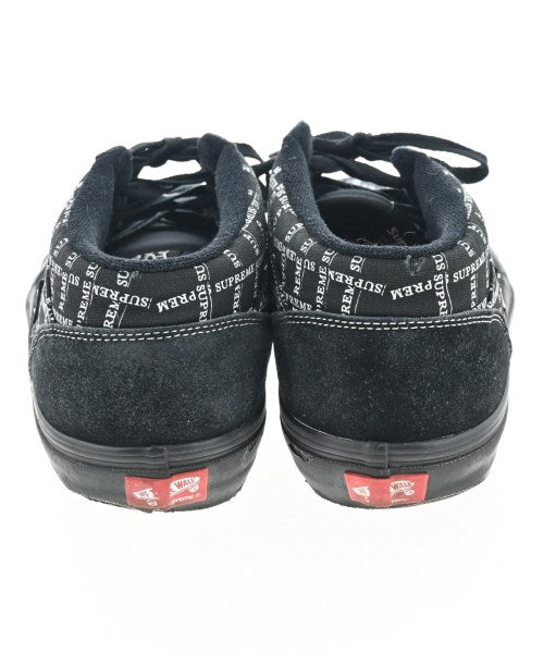 Supreme รองเท้าผ้าใบ