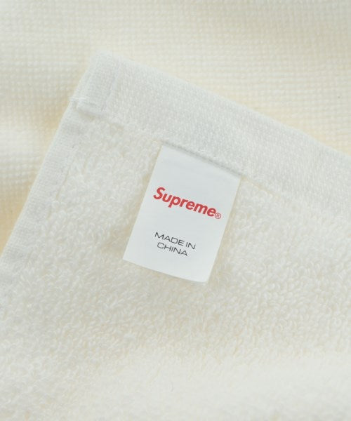 Supreme อื่นๆ