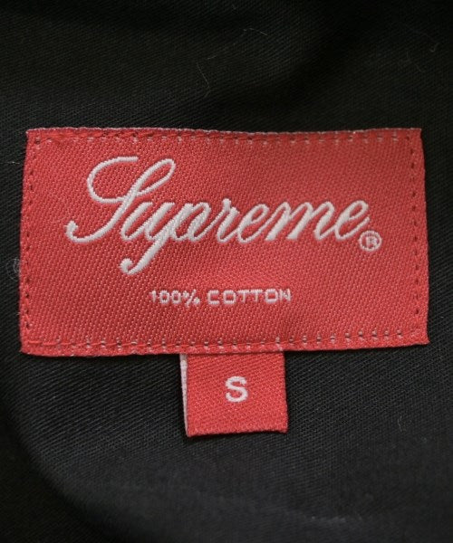 Supreme เสื้อลำลอง