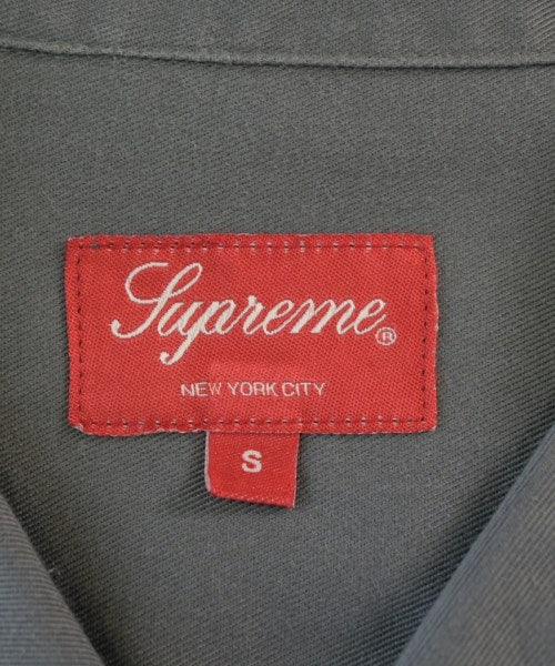 Supreme เสื้อลำลอง